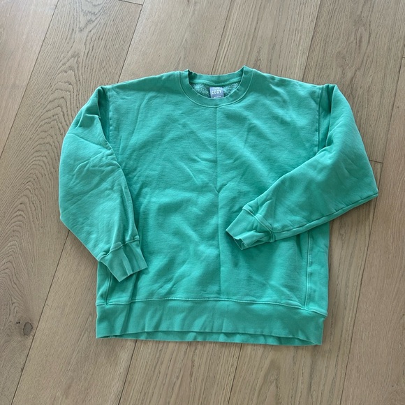 Green aritzia TNA boyfriend sweater size L - Picture 1 of 3